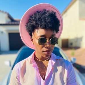 Meet your Posher, Tosca